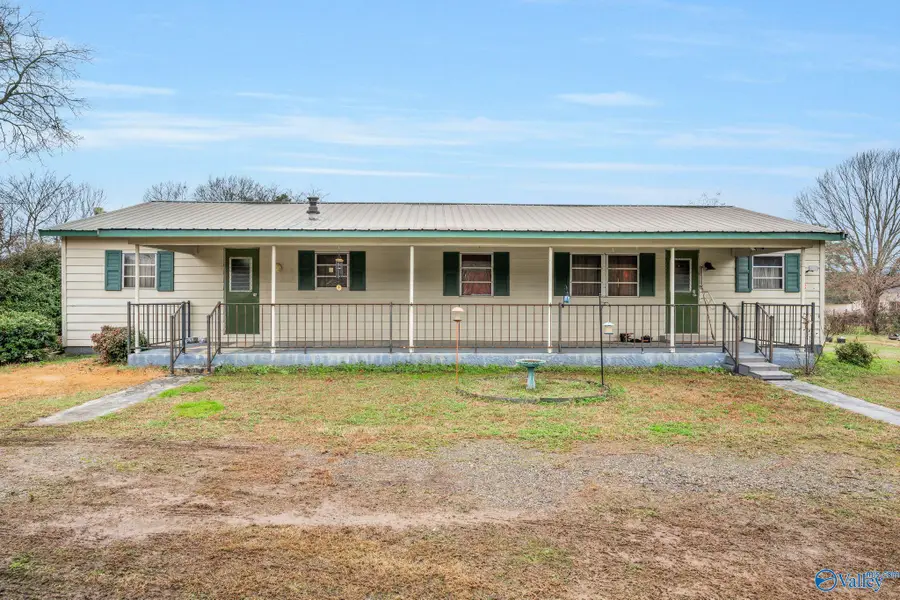 186 SE Clouds Cove Road, Huntsville, AL 35803 - Image #2