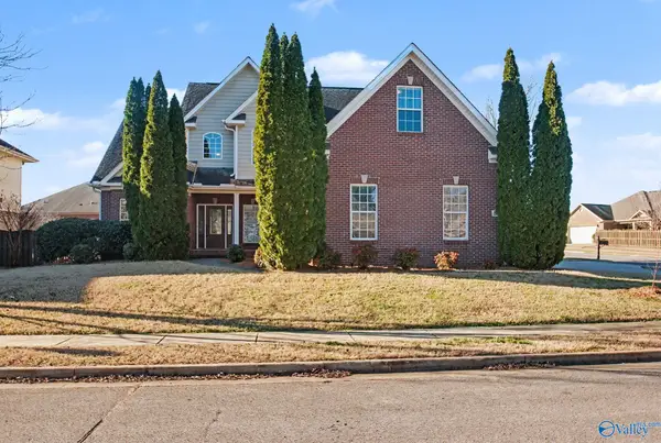 8 Nandina Lane Sw, Huntsville, AL 35824