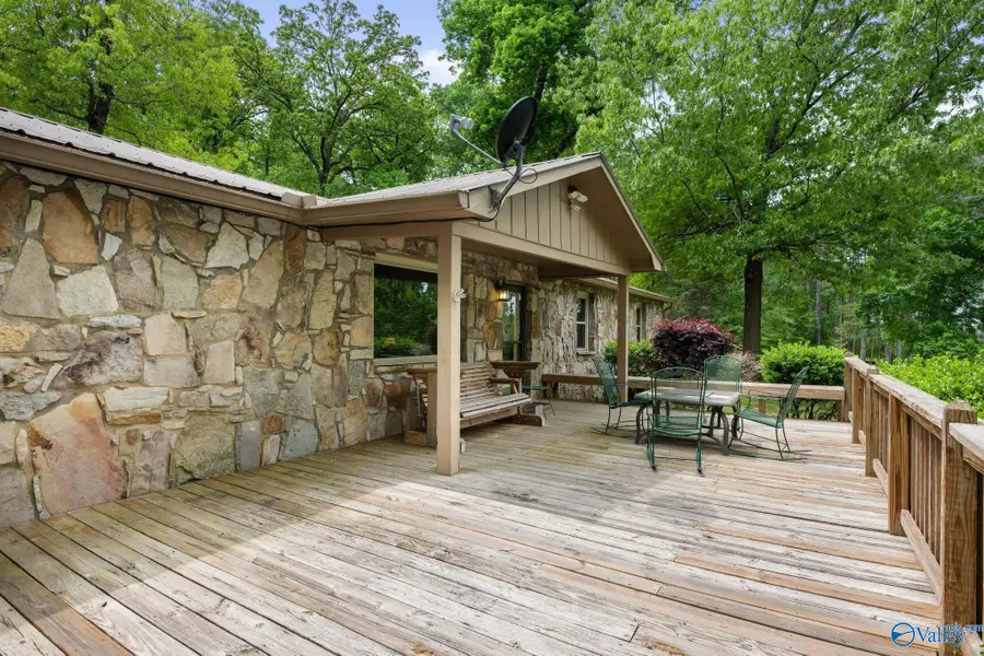 1014 Buck Island Road, Guntersville, AL 35976 - Image #3