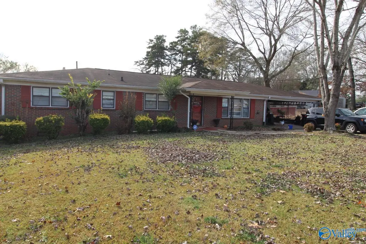 1956 Tabor Circle, Gadsden, AL 35904 - Image #1