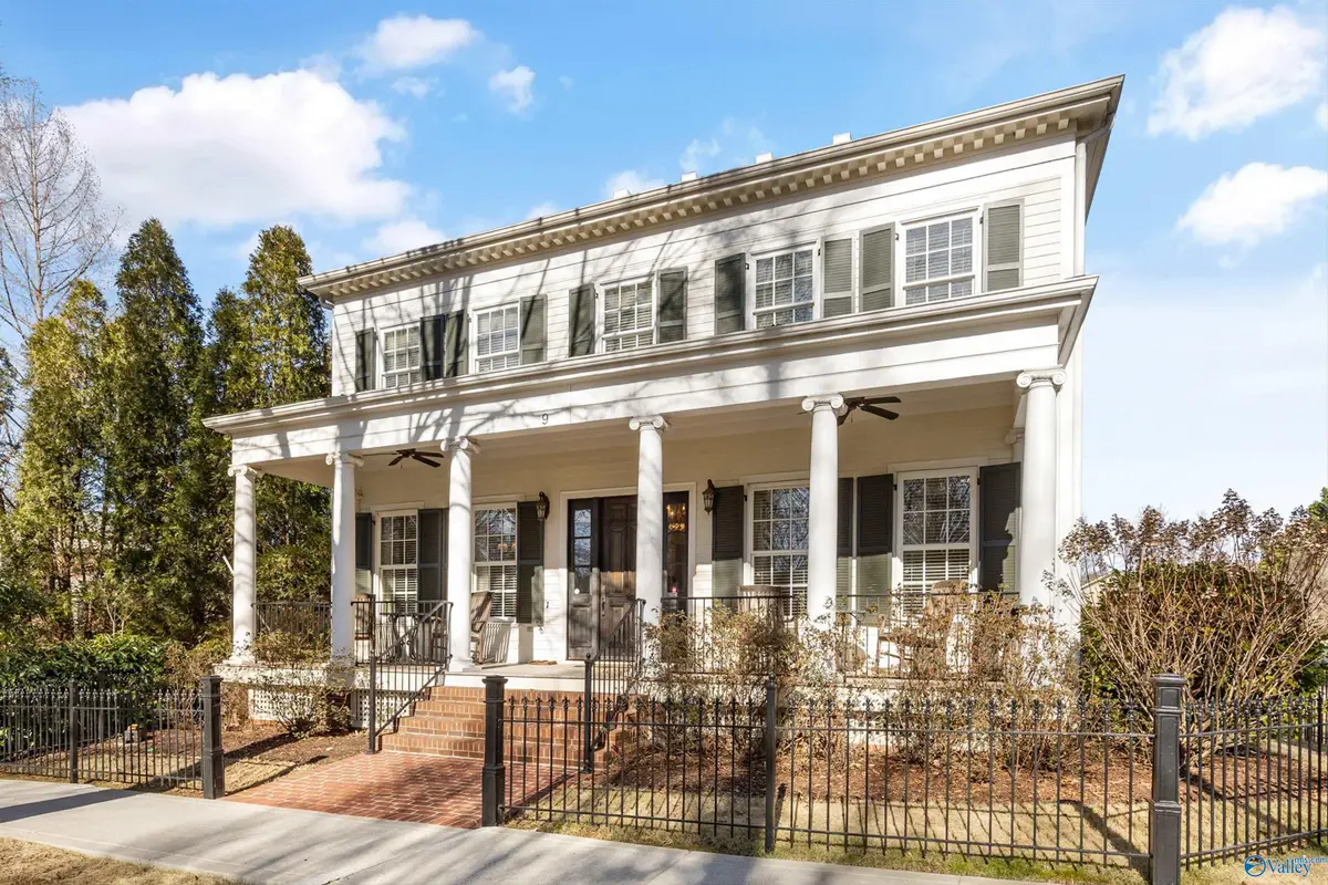 9 Thayer Street Nw, Huntsville, AL 35806 - Image #1