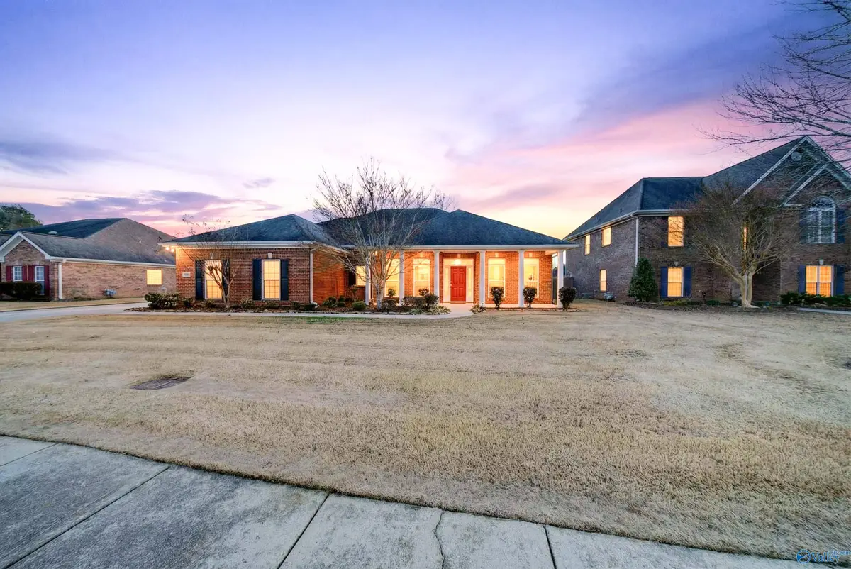 5014 Willow Creek Drive, Owens Cross Roads, AL 35763 - Image #1