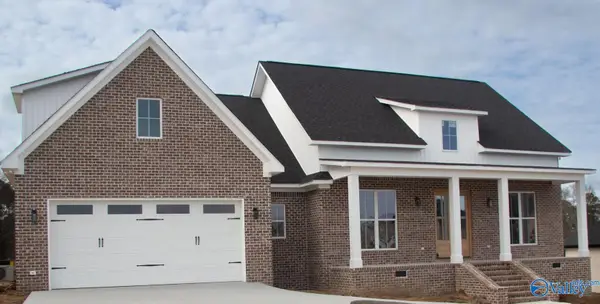 256 Krimson Circle, Albertville, AL 35951