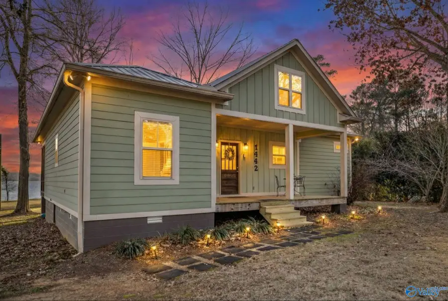 1442 Holiday Shores Road, Scottsboro, AL 35769 - Image #2