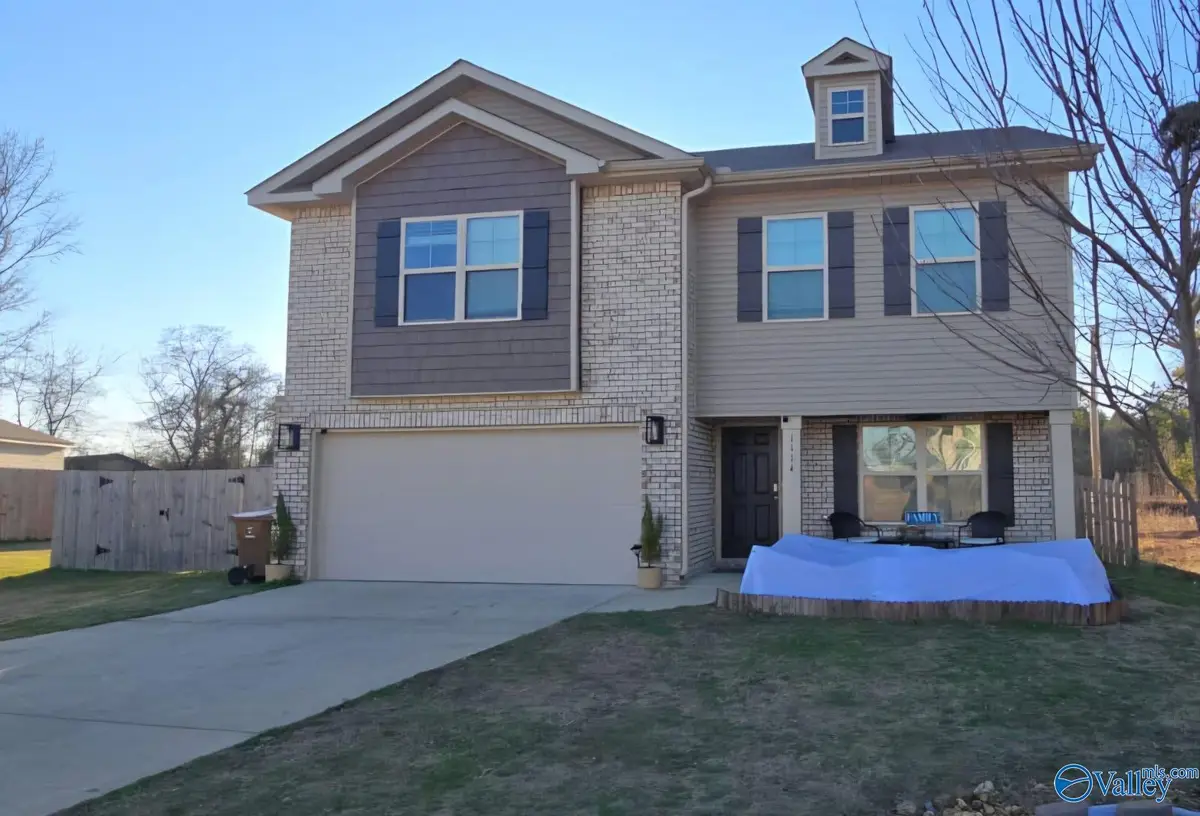 1114 Fountainview Drive Sw, Hartselle, AL 35640 - Image #1