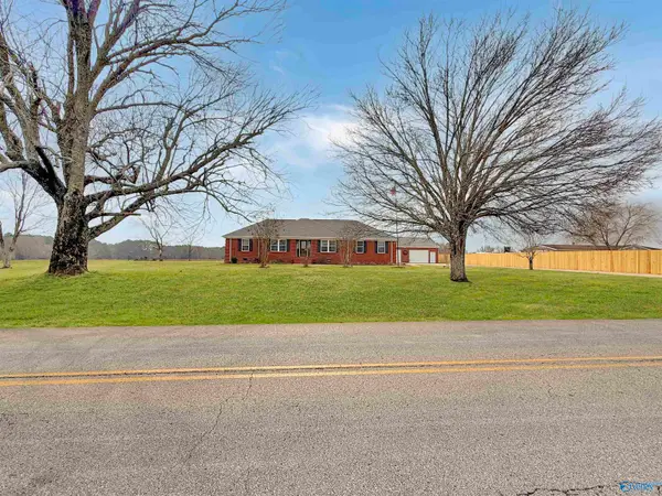 712 Bo Howard Road, Toney, AL 35773