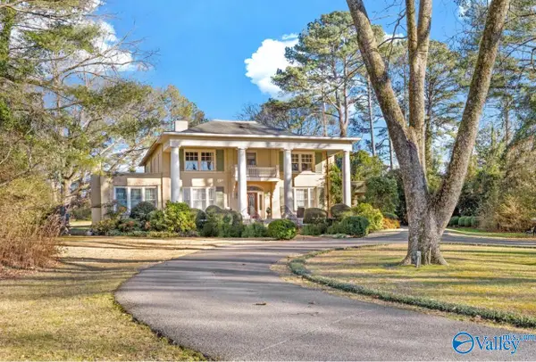 517 Scott Street S, Scottsboro, AL 35768