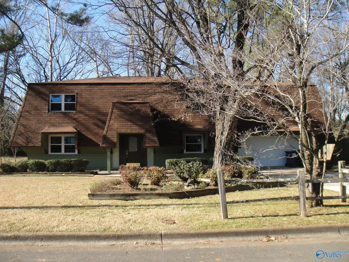 10026 Nadina Drive Se, Huntsville, AL 35803 - Image #1