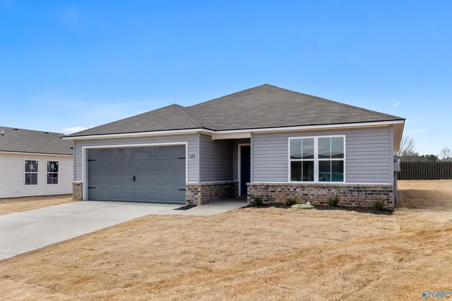 203 Six Pence Court, New Market, AL 35761 - Image #3