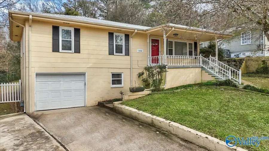 1532 Circle Drive, Guntersville, AL 35976 - Image #2