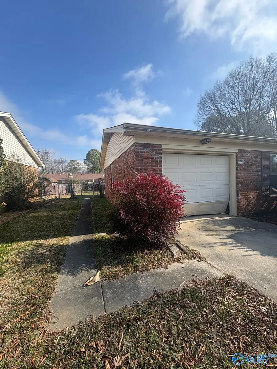 1314 Castleman Avenue Sw, Decatur, AL 35601 - Image #3
