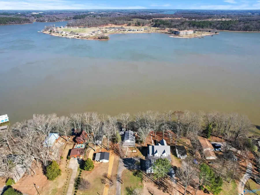 186 Bluff Drive, Rogersville, AL 35652 - #2