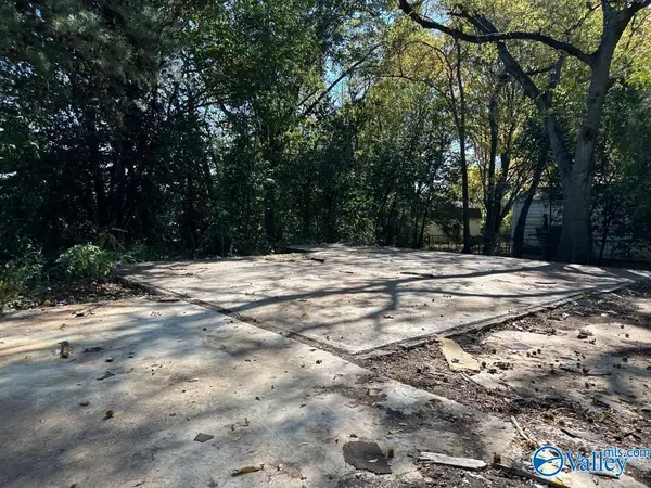 4303 9th Avenue Sw, Huntsville, AL 35805