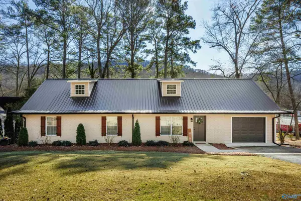 4105 Morrow Street, Guntersville, AL 35976