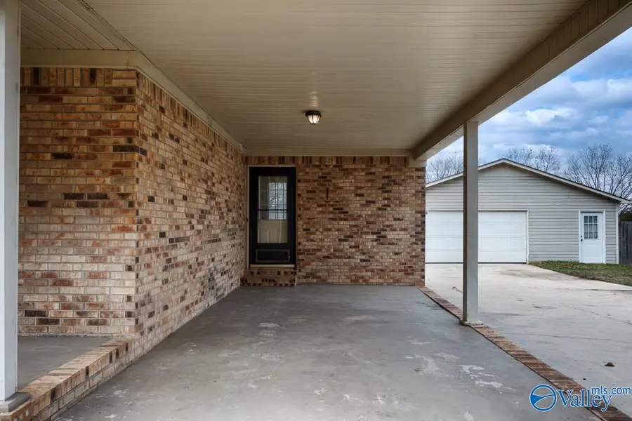 21067 Johnson Road, Athens, AL 35613 - #3