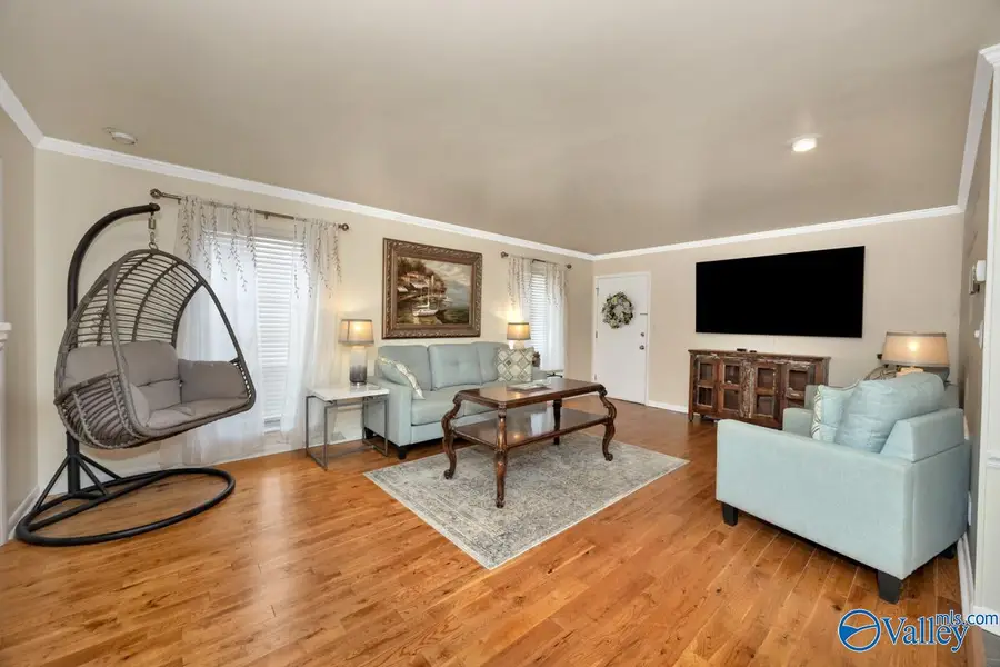 1205 Bailey Cove Circle Se #B, Huntsville, AL 35801 - Image #2