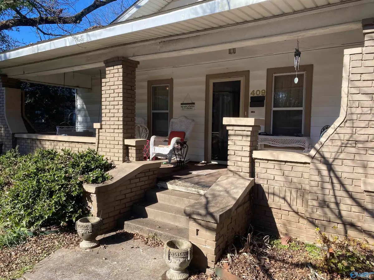 409 Washington Street, Athens, AL 35611 - #1