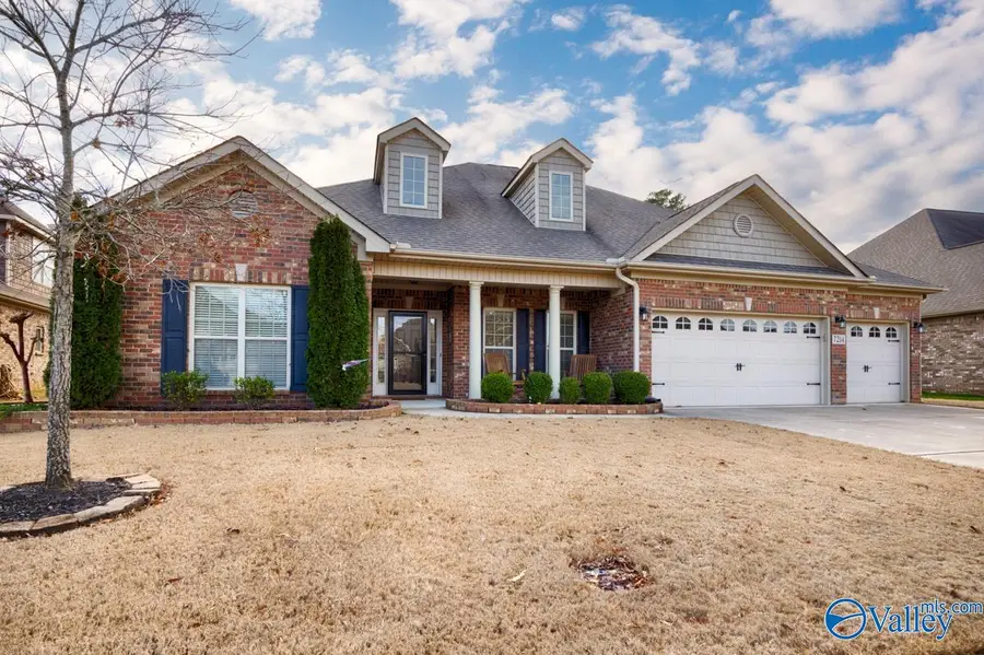 7214 Avonwood Lane Se Se, Owens Cross Roads, AL 35763 - Image #2