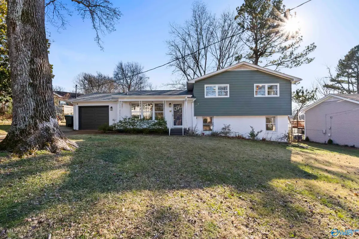 426 Curtis Drive Se, Huntsville, AL 35803 - Image #1