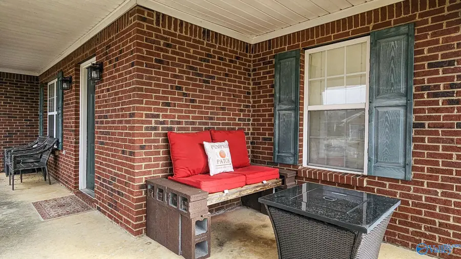 18372 Upland Trail, Athens, AL 35613 - Image #2