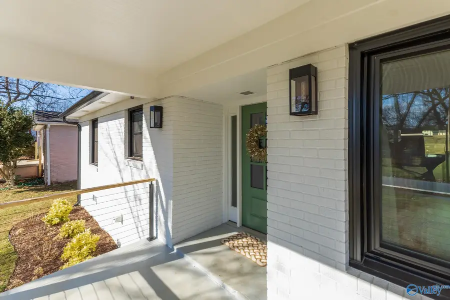 1115 Mckinley Avenue Ne, Huntsville, AL 35801 - Image #3