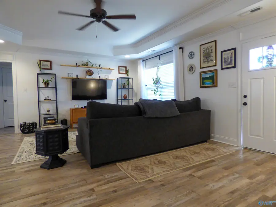 112 Compass Hill Circle, Toney, AL 35773 - Image #3