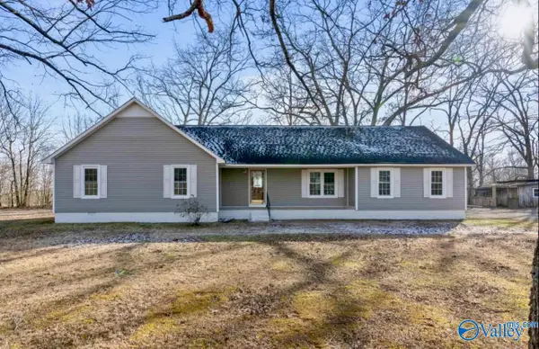 2844 Charity Lane, Hazel Green, AL 35750