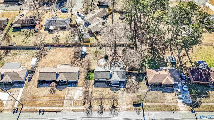 912 Mountain Gap Road, Huntsville, AL 35803 - Image #2