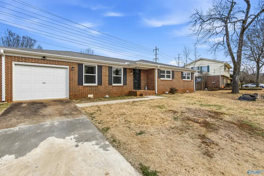 11201 Maplecrest Drive Se, Huntsville, AL 35803 - Image #2