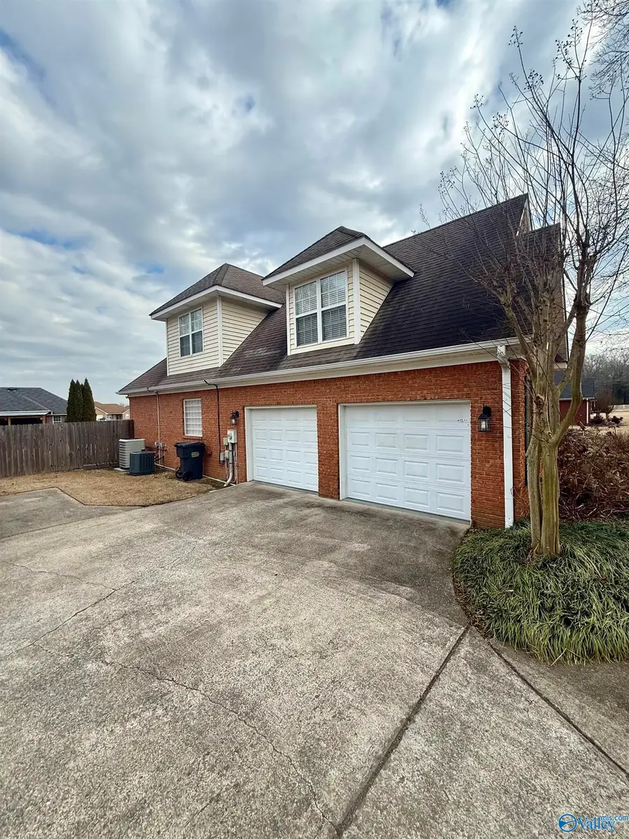 57 Livingstone Lane, Decatur, AL 35603 - Image #2