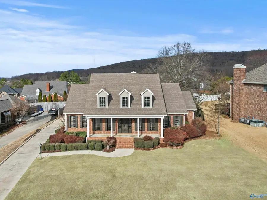 1305 Old Carriage Lane, Huntsville, AL 35802 - Image #3