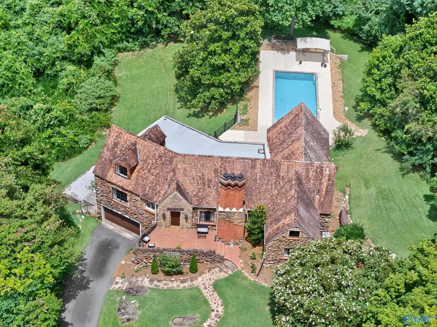 2710 Hilltop Circle, Gadsden, AL 35904 - Image #2