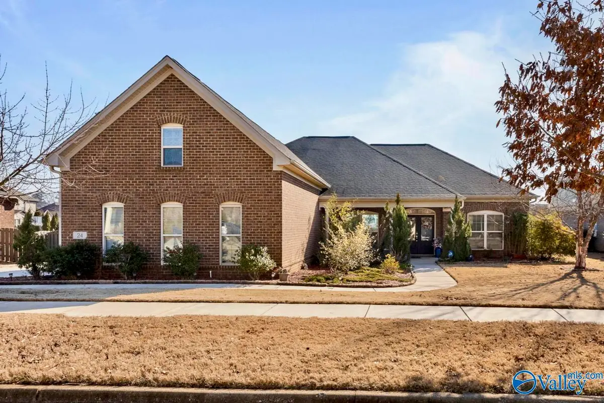 24 Tall Oak Blvd, Huntsville, AL 35824 - Image #1