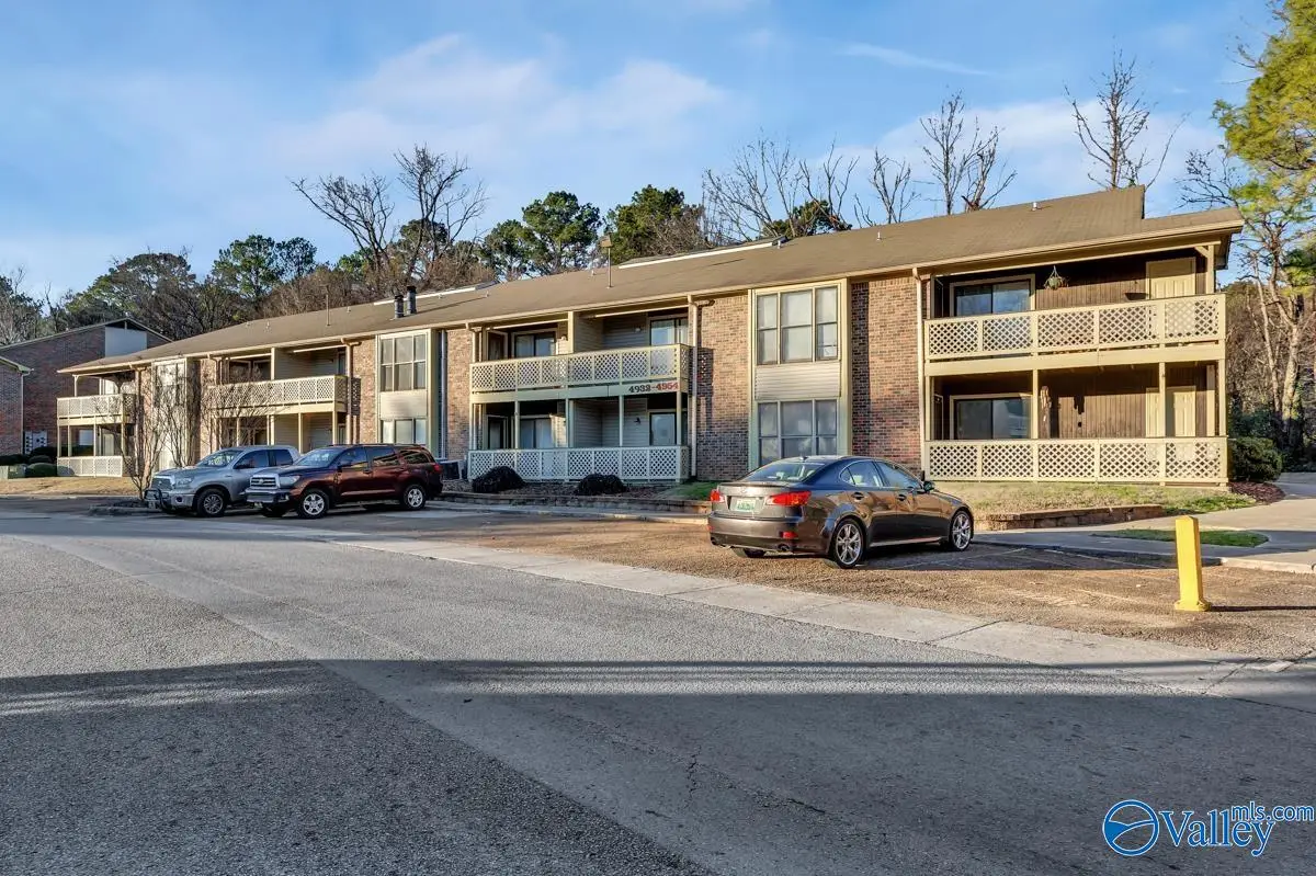 4952 Seven Pine Circle Nw, Huntsville, AL 35816 - #1