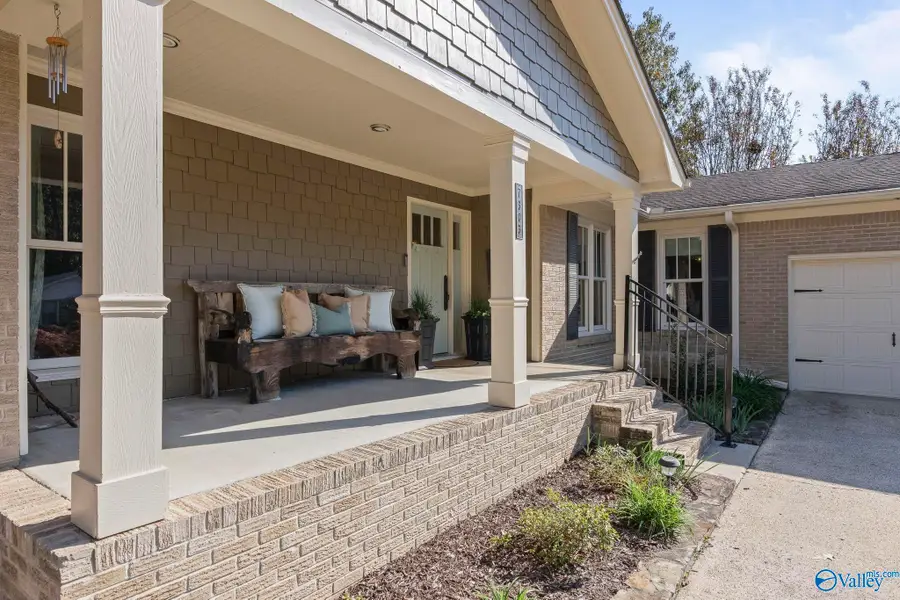 7303 Statton Drive Se, Huntsville, AL 35802 - #3