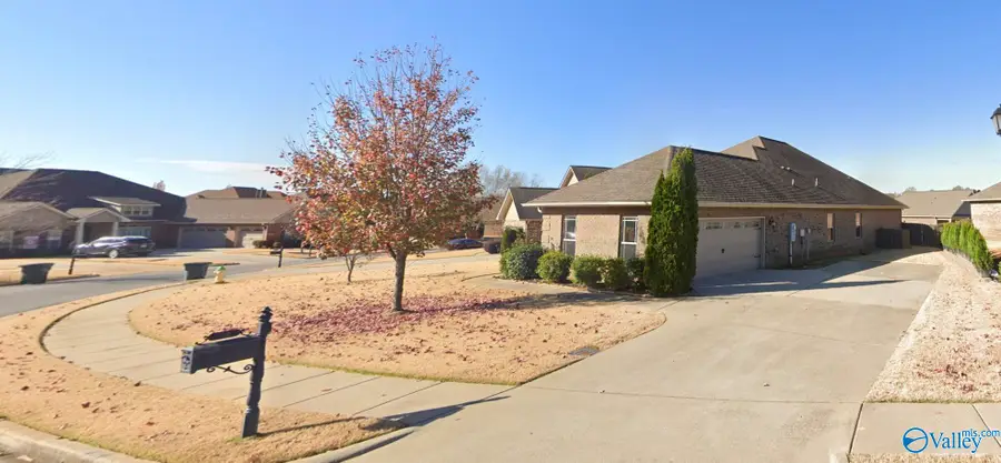 22 Cypress Grove Lane Sw, Huntsville, AL 35824 - Image #3