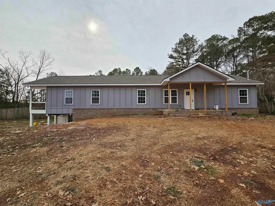 214 Crystal Creek Drive, New Market, AL 35761 - #2