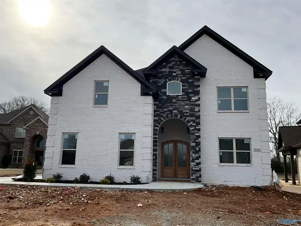 2031 Sarah Lane, Decatur, AL 35603