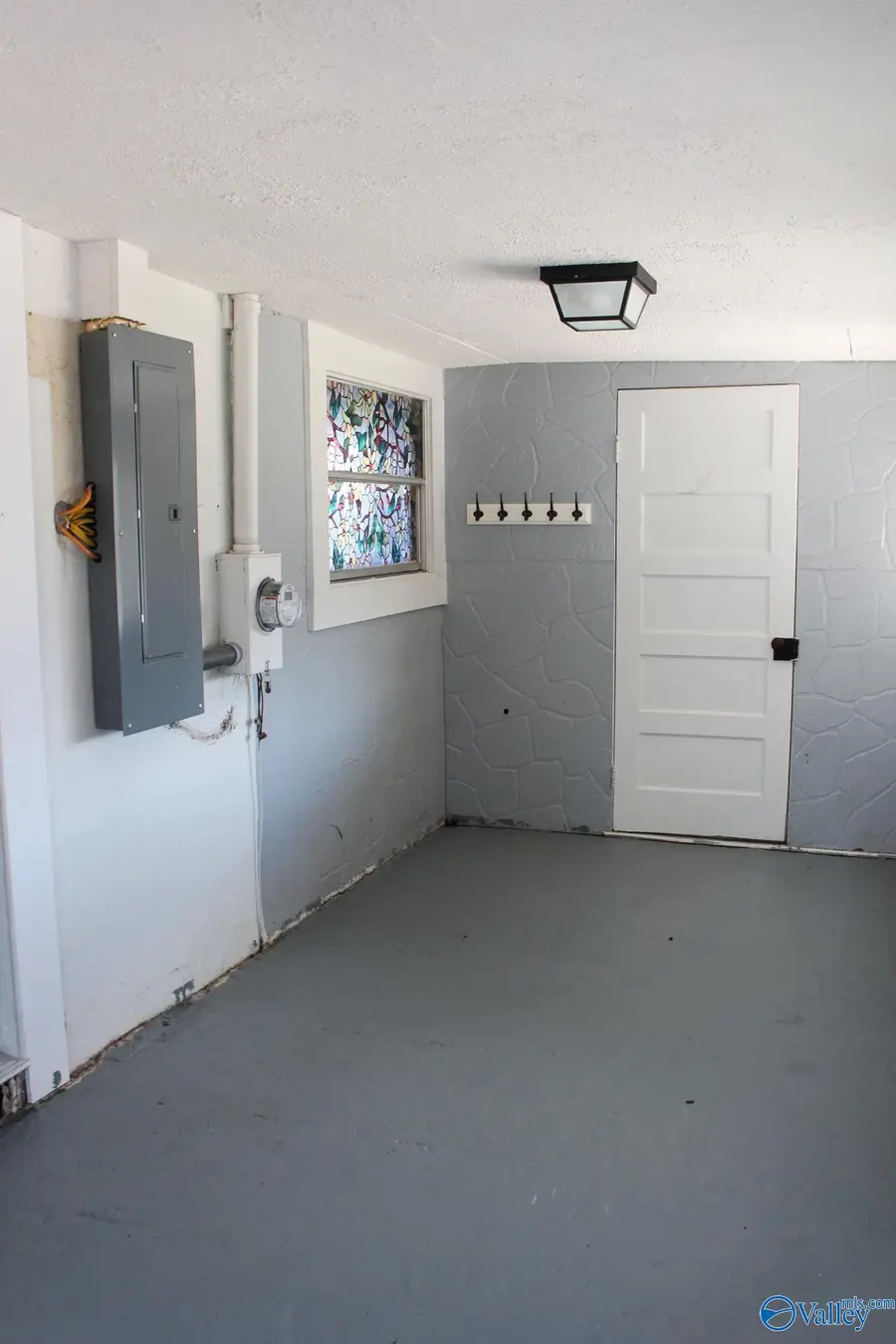 102 SW 1st Street, Sylvania, AL 35988 - #2