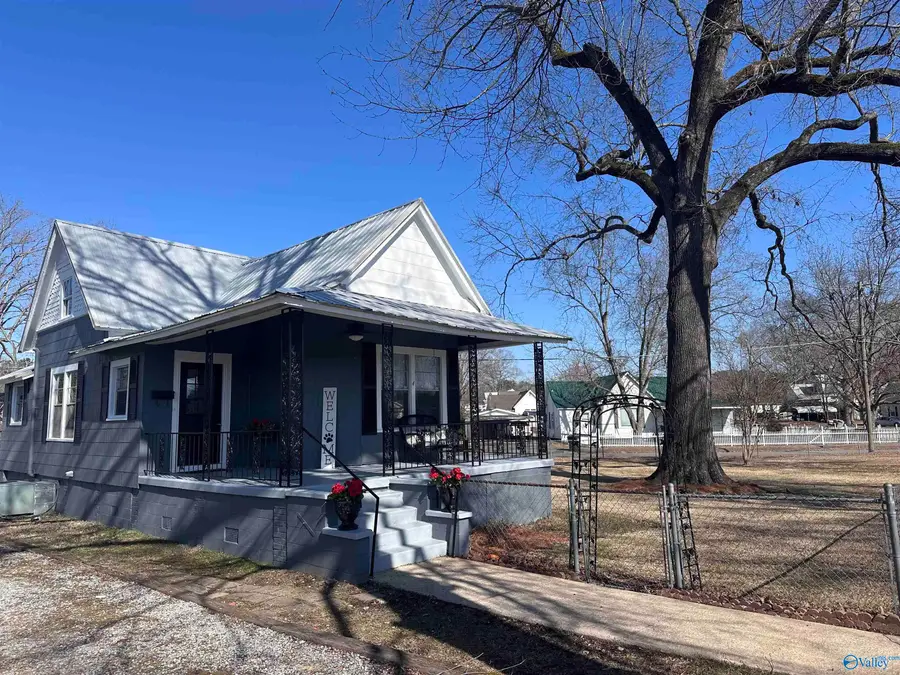4 Lakefront Avenue, Gadsden, AL 35904 - Image #2