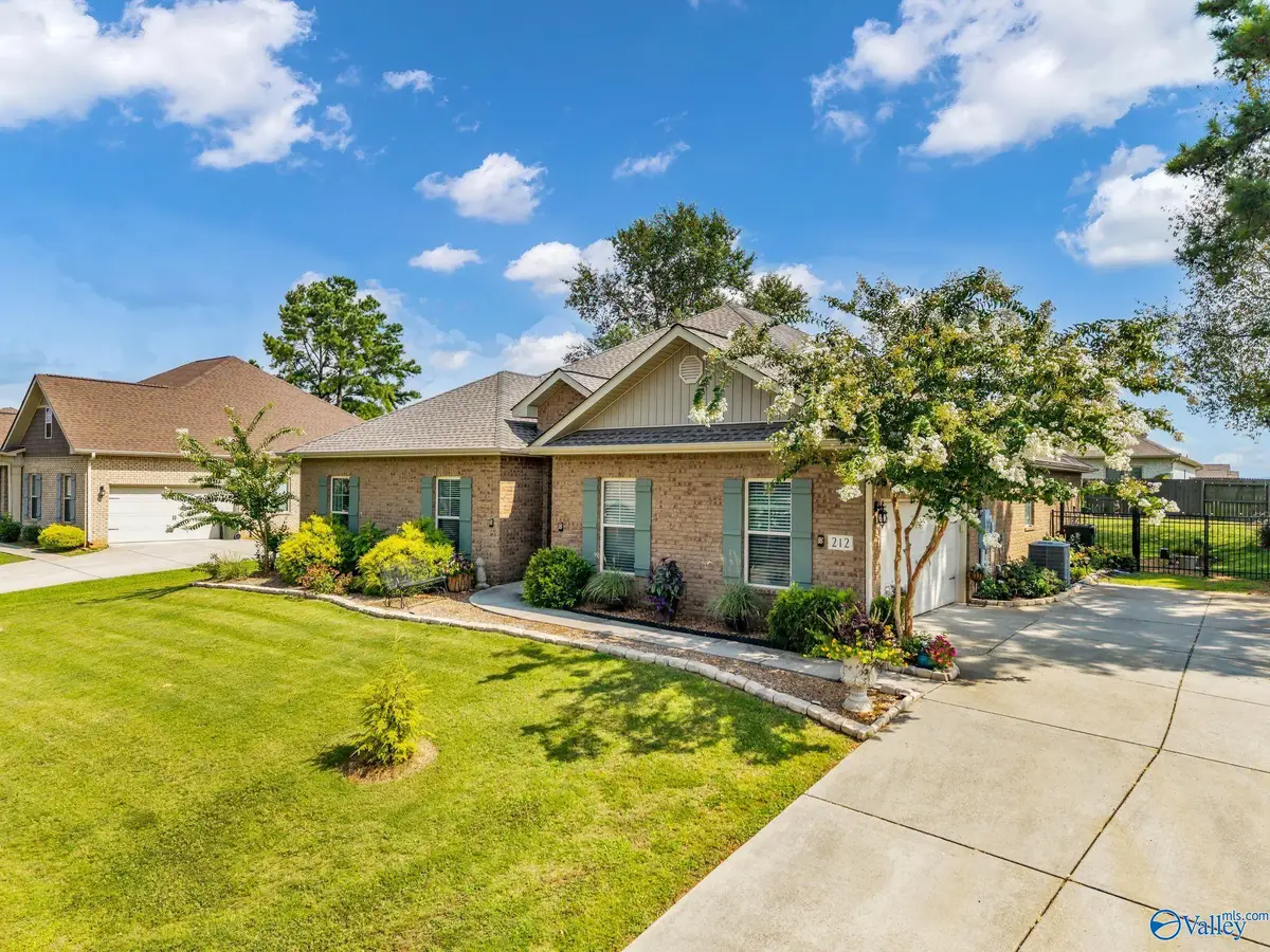 212 Dinner Tree Square, Huntsville, AL 35811 - Image #1