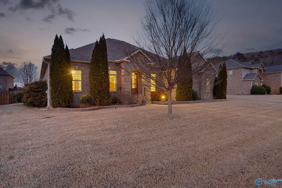 7041 Pale Dawn Place Se, Owens Cross Roads, AL 35763 - Image #3