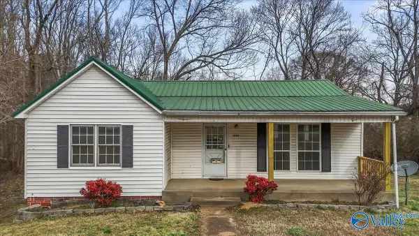 1249 Guntersville Road, Arab, AL 35016