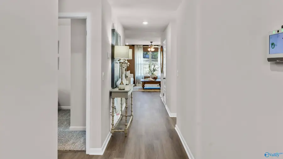 387 Jackson Point Circle #B, Huntsville, AL 35811 - #2