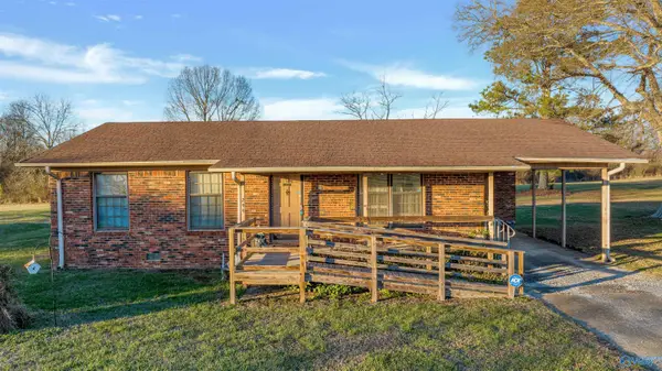 299 Joe Hope Drive N, Geraldine, AL 35962