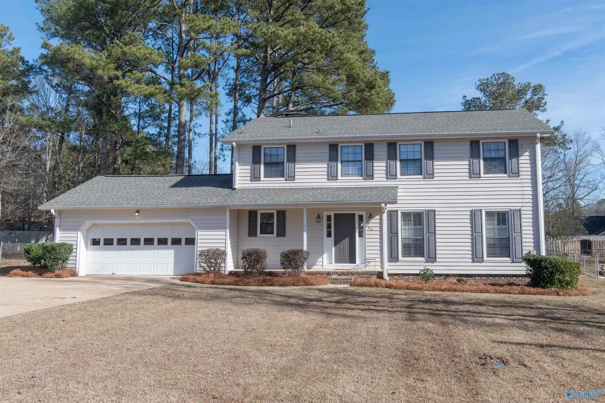 312 Warwick Place, Rainbow City, AL 35906 - #1