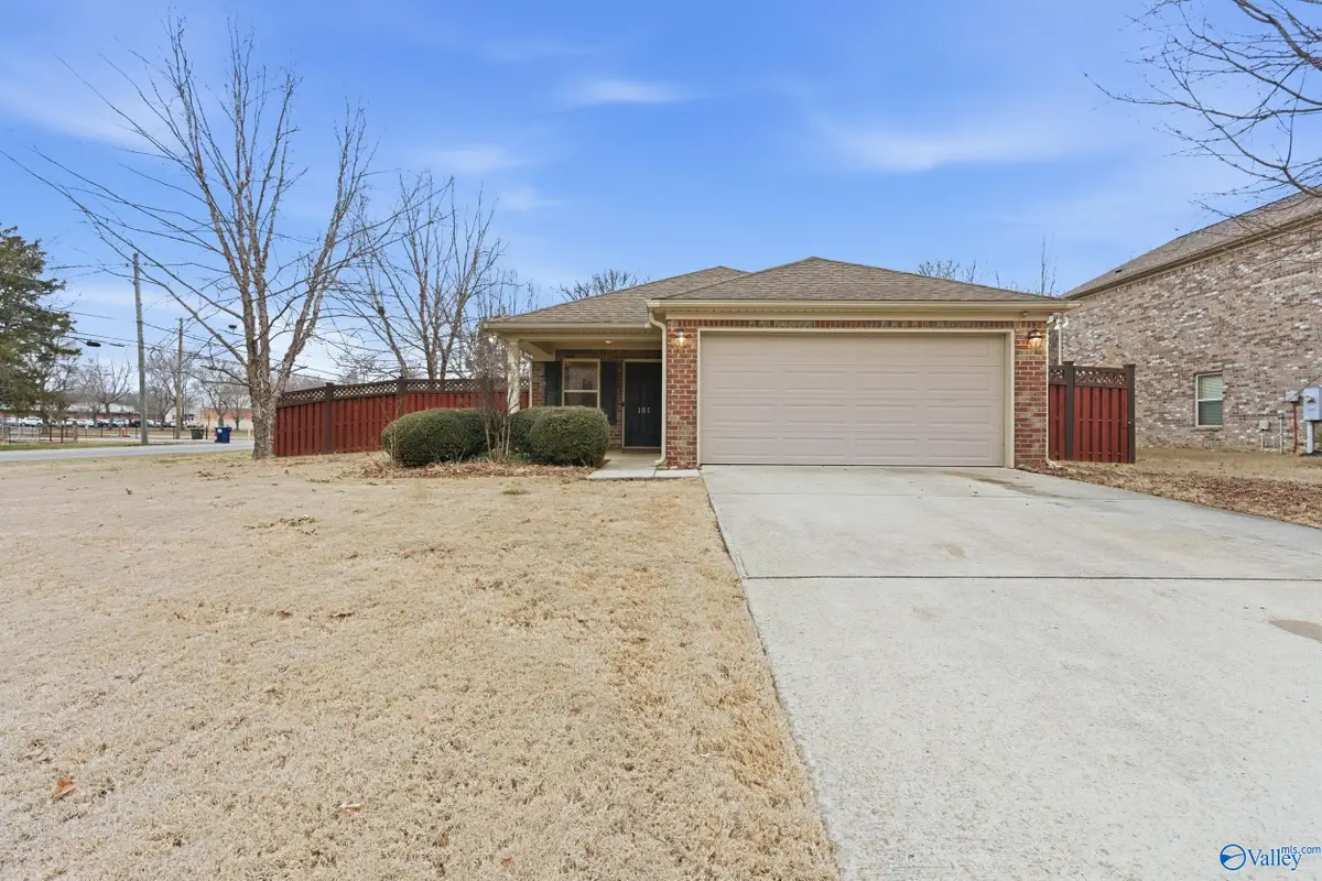 101 Bermuda Lakes Drive, Meridianville, AL 35759 - #1