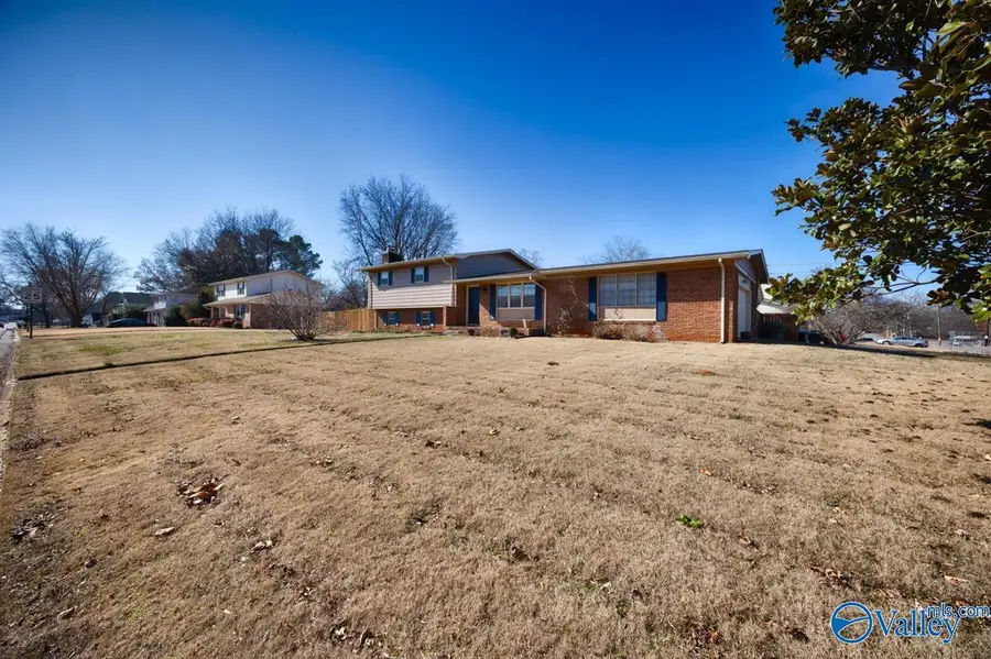 7711 Logan Drive Sw, Huntsville, AL 35802 - #2