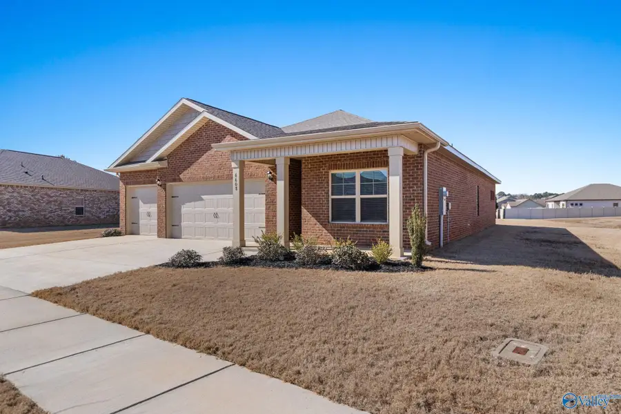 6608 Shearleaf Road Nw, Huntsville, AL 35806 - #2