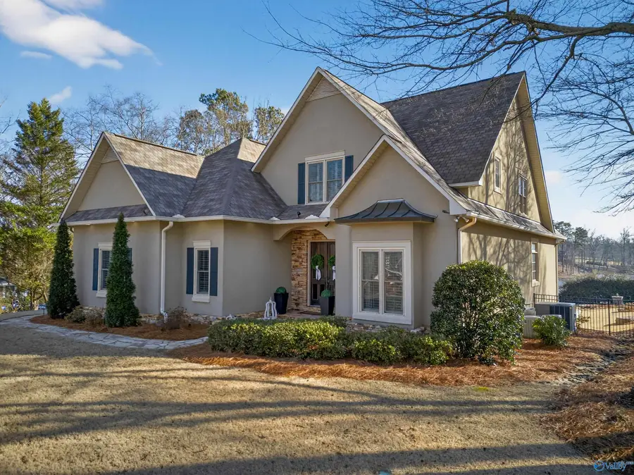 110 Ashlan Circle, Boaz, AL 35957 - #2